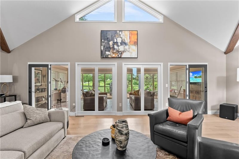 23911 E Cowherd Rd, Lee's Summit, MO 64064