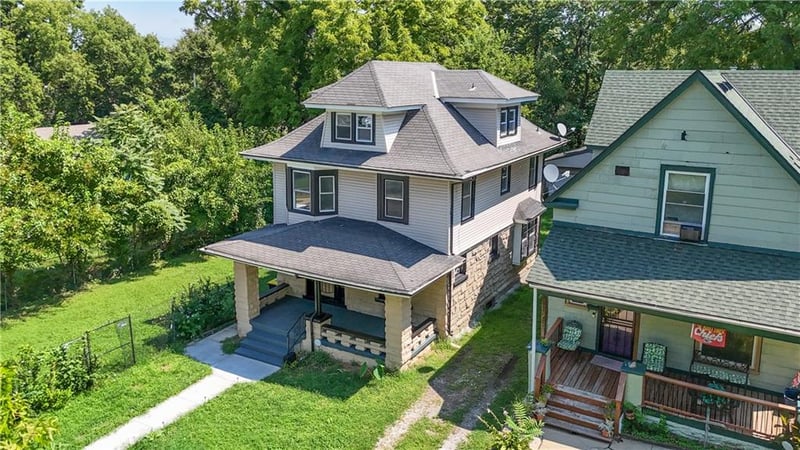 2531 Olive St, Kansas City, MO 64127