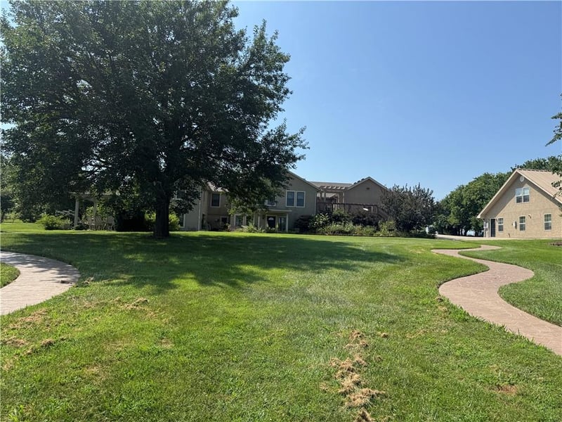 2152 N 700 Rd, Eudora, KS 66025