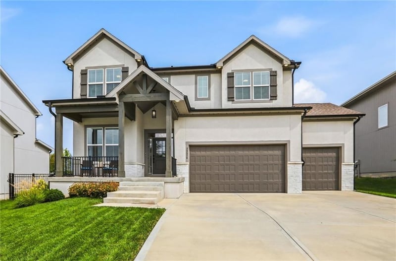 23520 W 90th St, Lenexa, KS 66227
