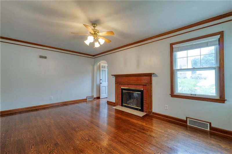 211 NE 82 Ter, Kansas City, MO 64118