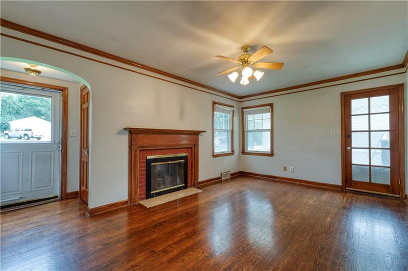 211 NE 82 Ter, Kansas City, MO 64118