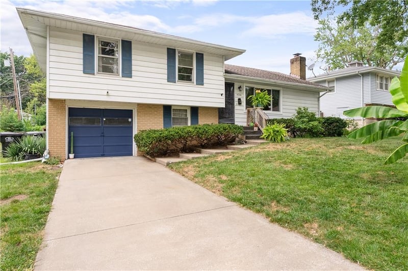 4200 S Mccoy St, Independence, MO 64055