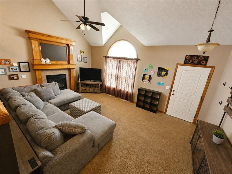 1805 Eastridge Ave, Cameron, MO 64429