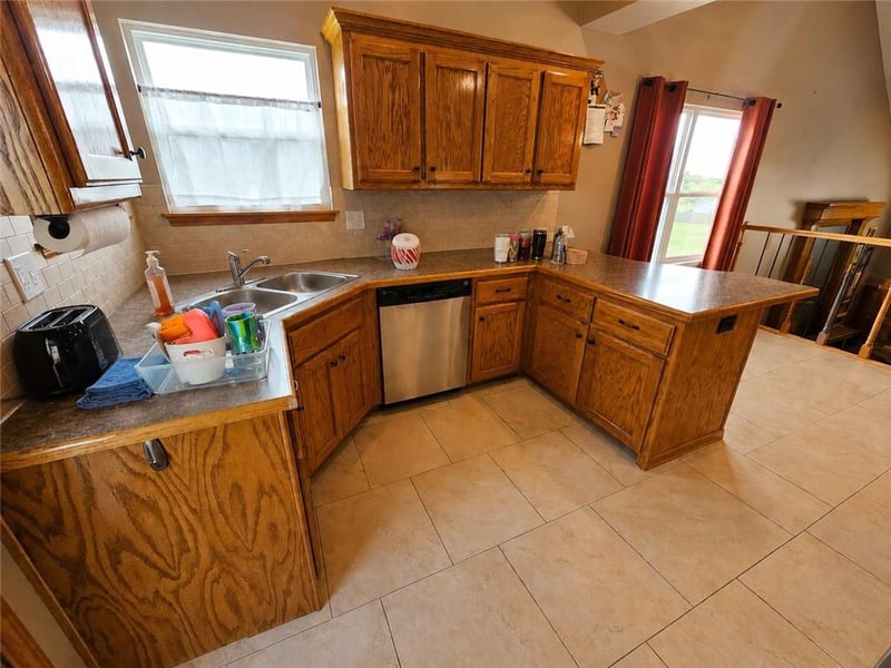 1805 Eastridge Ave, Cameron, MO 64429
