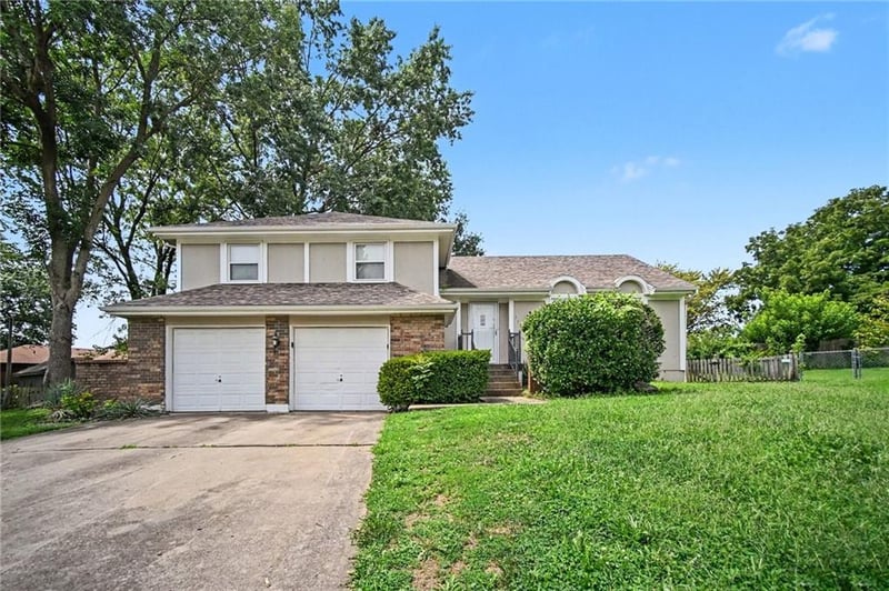 11901 E 54th Ter, Kansas City, MO 64133
