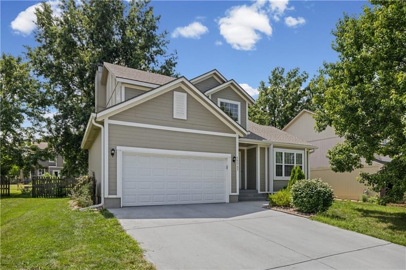 15347 W 149th Ter, Olathe, KS 66062