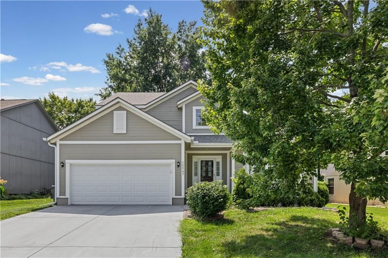 15347 W 149th Ter, Olathe, KS 66062
