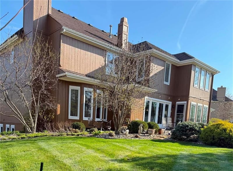 15054 Cedar St, Leawood, KS 66224