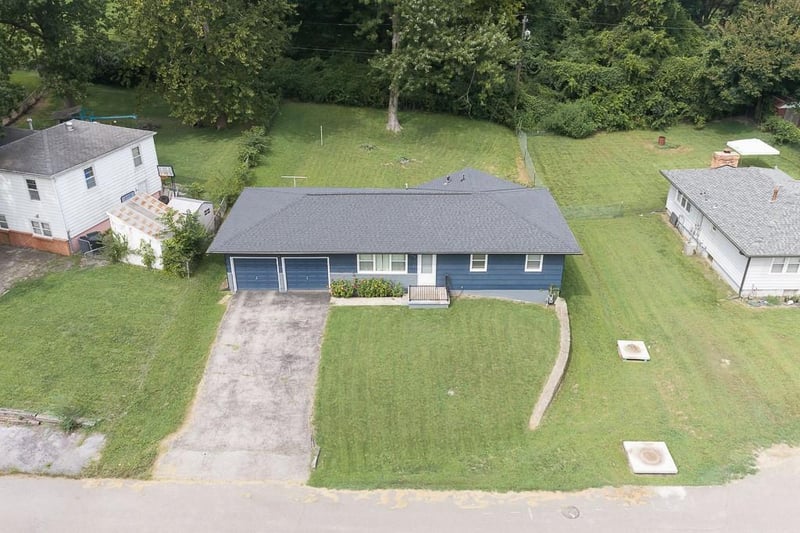 2926 N 64th Ter, Kansas City, KS 66104
