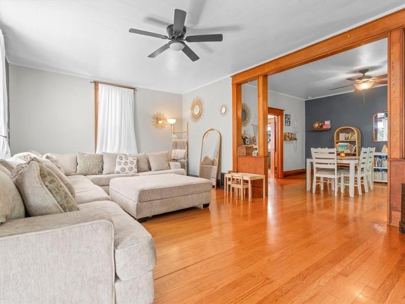 3405 Mitchell Ave, St Joseph, MO 64507