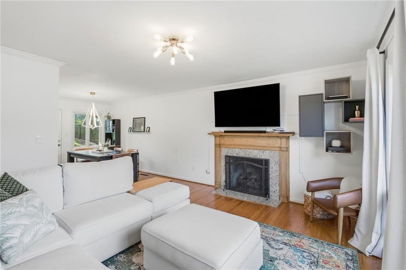 7523 Falmouth St, Prairie Village, KS 66208