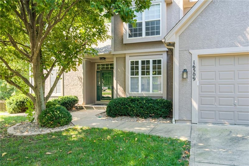 16509 W 80th Ter, Lenexa, KS 66219
