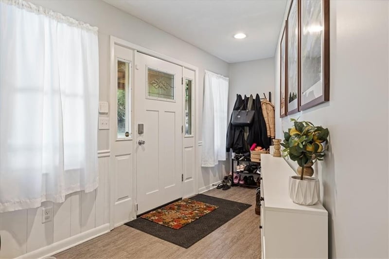 5729 Parallel Pw, Kansas City, KS 66104