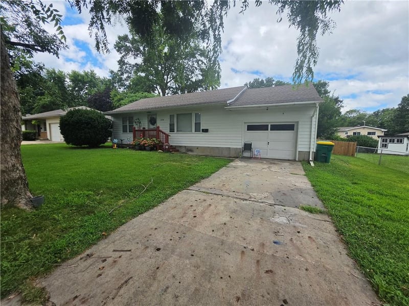 2126 S 48th St, Kansas City, KS 66106