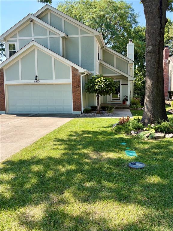 8303 W 121st St, Overland Park, KS 66213