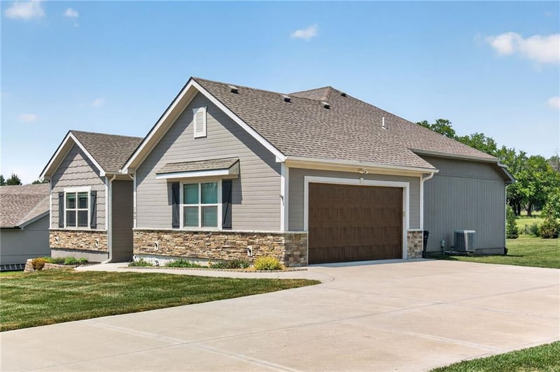 102 Dorchester Dr, Plattsburg, MO 64477