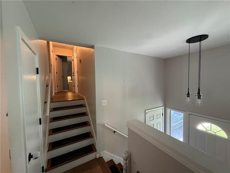 7111 Michael Ln, Pleasant Valley, MO 64068