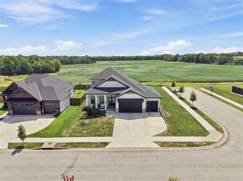 31749 W 168th Ct, Gardner, KS 66030