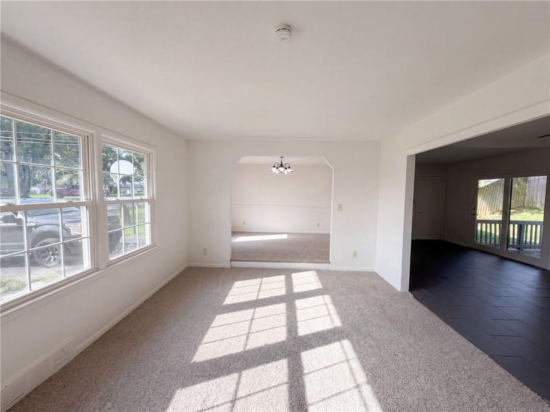 12904 E 54th St, Kansas City, MO 64133