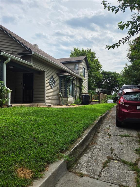 2629 Elmwood Ave, Kansas City, MO 64127