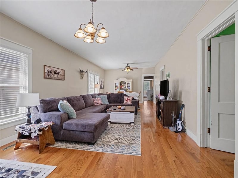 206 N 4th St, Fairfax, MO 64446