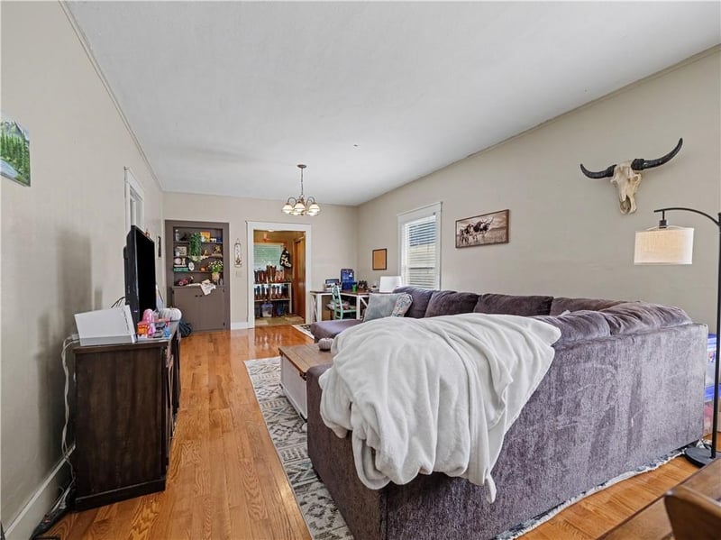 206 N 4th St, Fairfax, MO 64446
