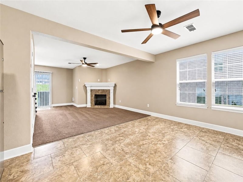 8329 N Spruce Ave, Kansas City, MO 64119