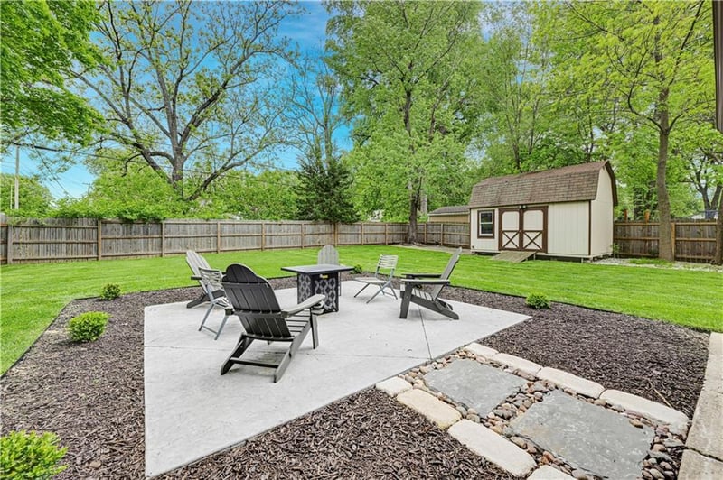 7501 Lowell Ave, Overland Park, KS 66204