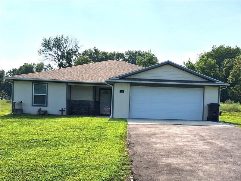 130 NW 181st Rd, Warrensburg, MO 64093