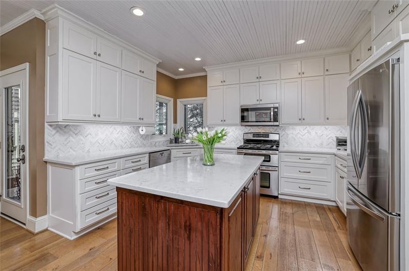 6229 W 128th St, Leawood, KS 66209