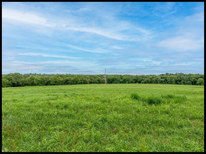 115 Rd, Knob Noster, MO 65336