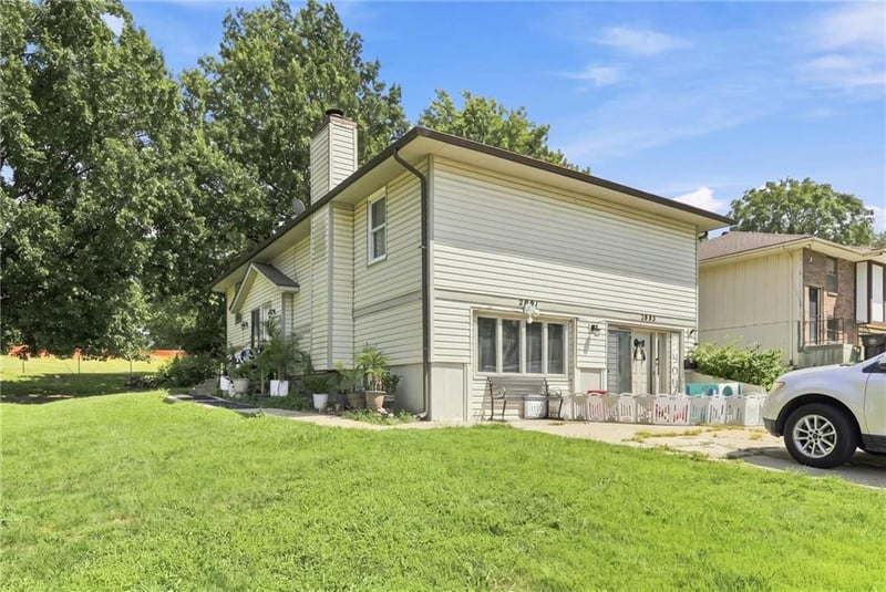 2801 Englewood Ter, Independence, MO 64052