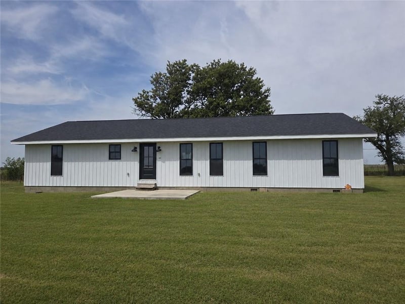 223 W 510th Ave, Cherokee, KS 66724