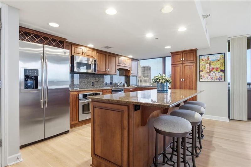600 E Admiral #1408 Blvd #1408, Kansas City, MO 64106