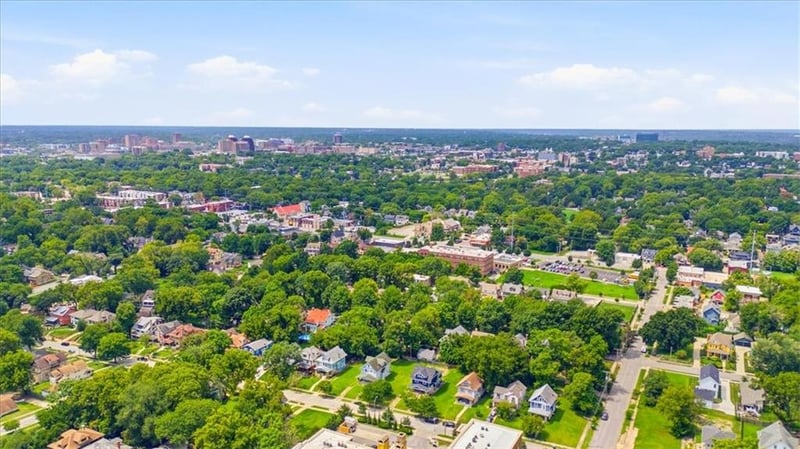 3716 Virginia Ave, Kansas City, MO 64109