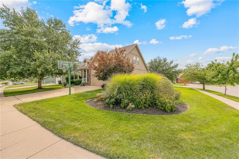 10912 N Wallace Ave, Kansas City, MO 64157