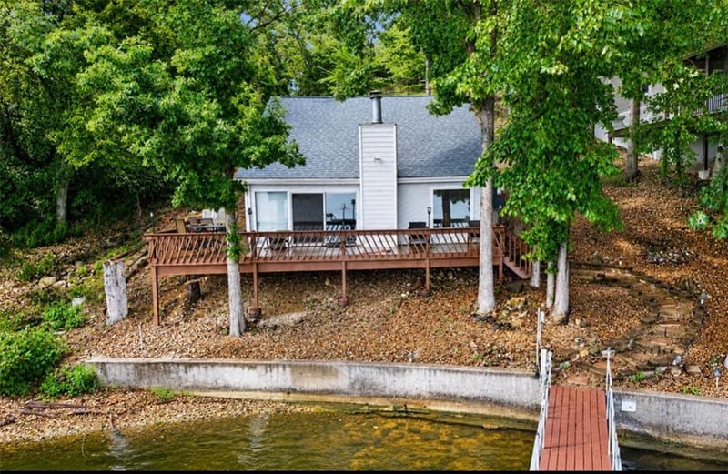 1563 Spring Valley Rd, Osage Beach, MO 65065
