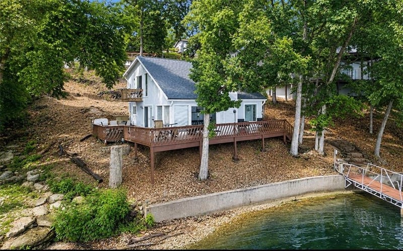 1563 Spring Valley Rd, Osage Beach, MO 65065