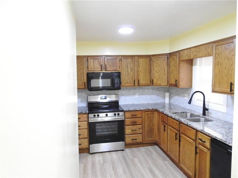 706 S Northern Blvd, Independence, MO 64053