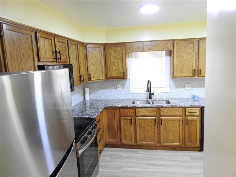 706 S Northern Blvd, Independence, MO 64053