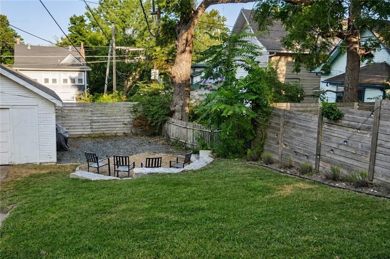 4110 Charlotte St, Kansas City, MO 64110