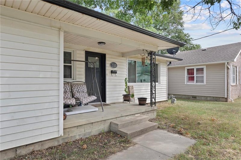 210 Goode Ave, Columbus, KS 66725