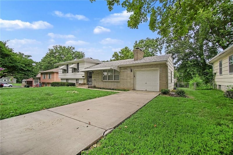 11214 E 53rd Ter, Raytown, MO 64133