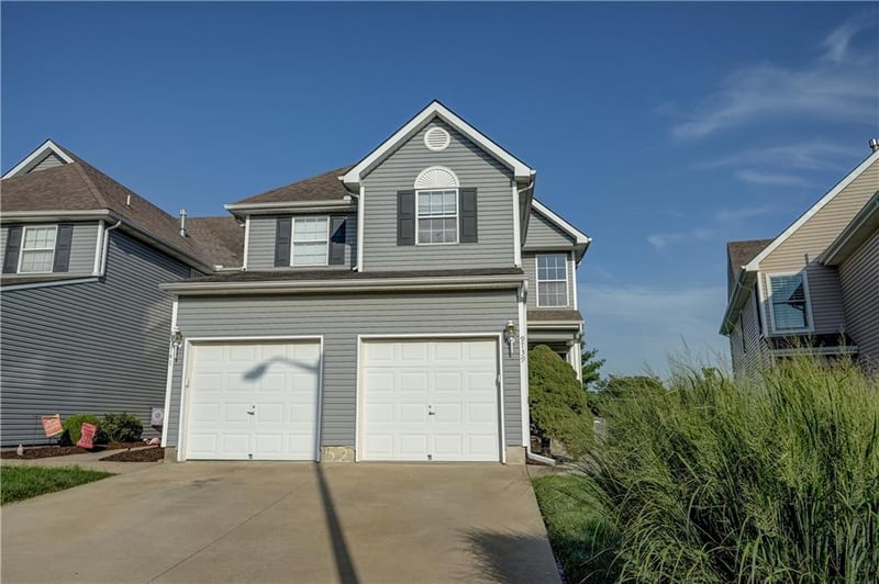 9739 N Lewis Ave, Kansas City, MO 64157