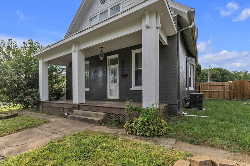 2804 Penn St, St Joseph, MO 64507