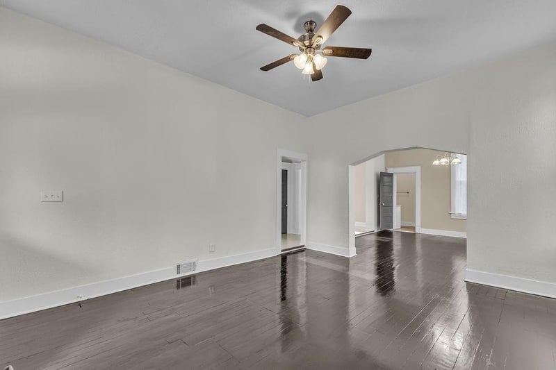 2804 Penn St, St Joseph, MO 64507