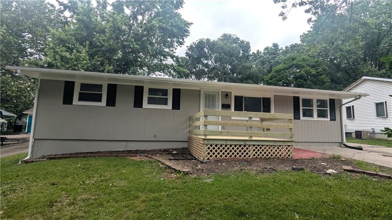 8602 E 91st Ter, Kansas City, MO 64138