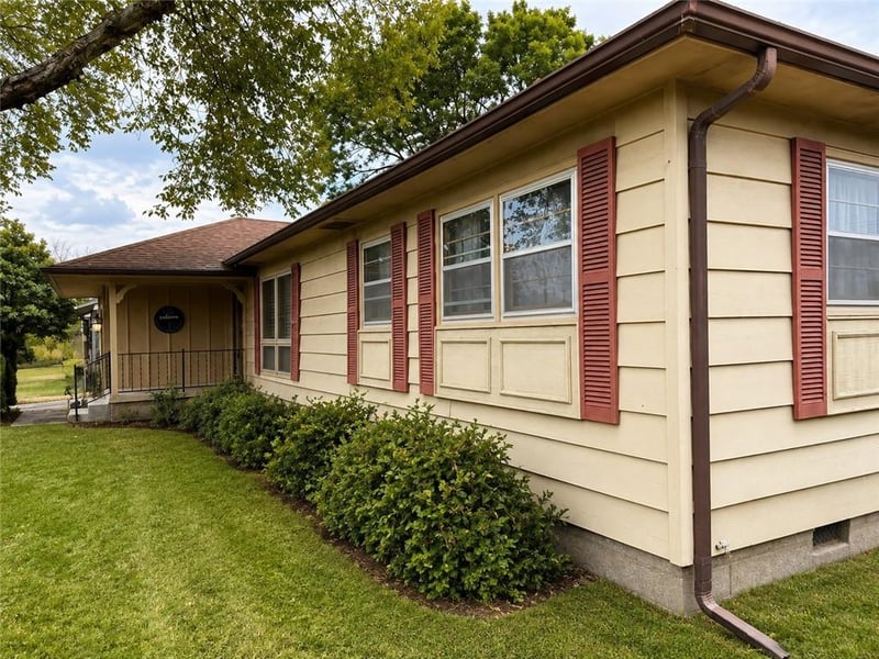 305 N Ohio St, Coffeyville, KS 67337
