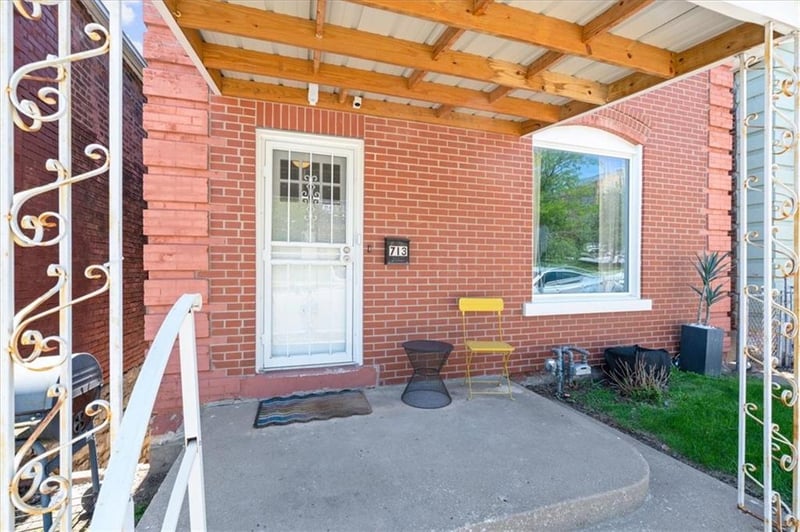713 W 20th St, Kansas City, MO 64108